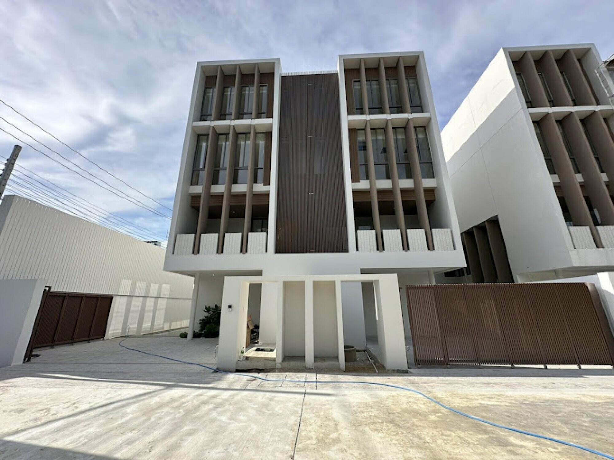 I-Zen Urban Residence