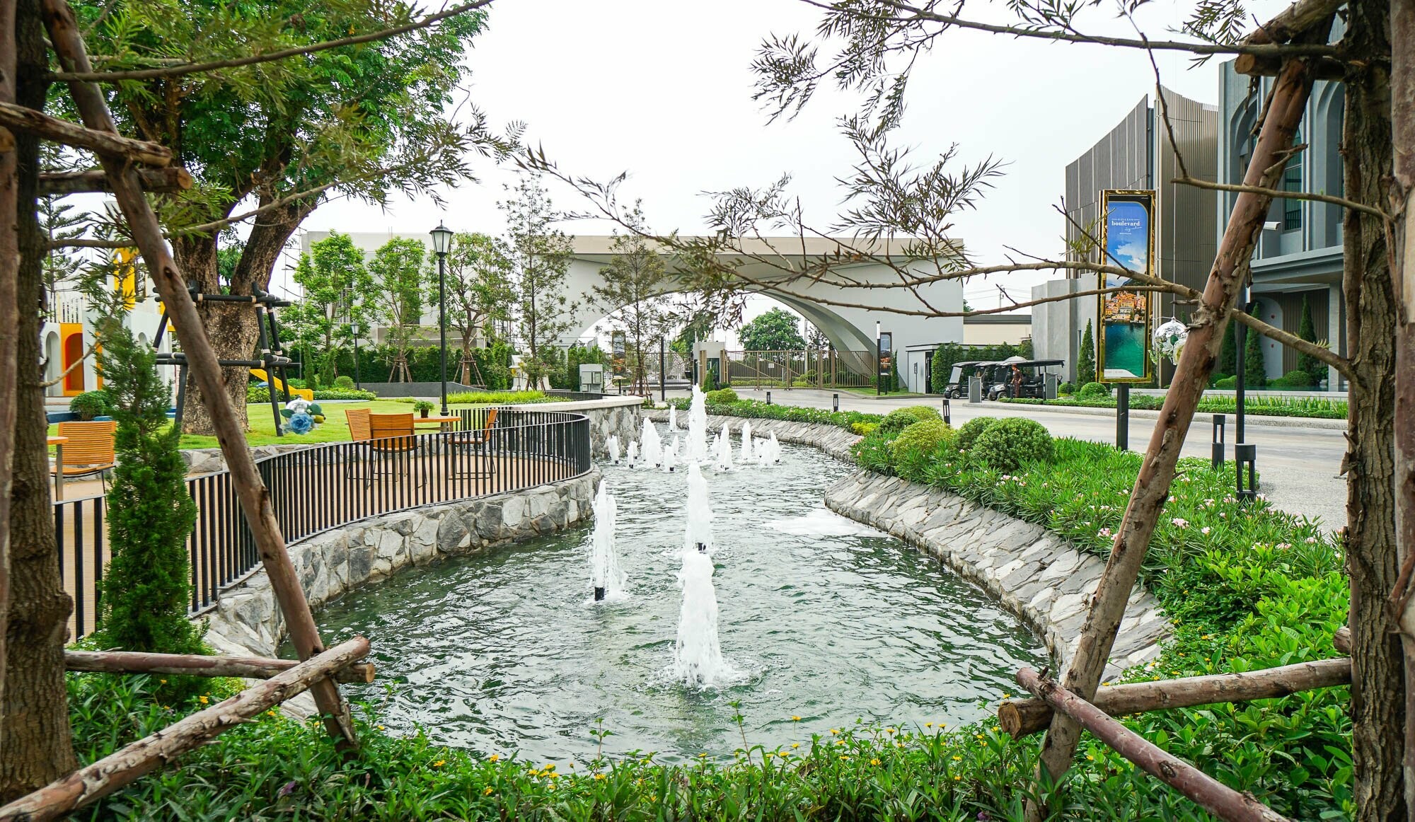 Bangkok Boulevard Signature Westgate
