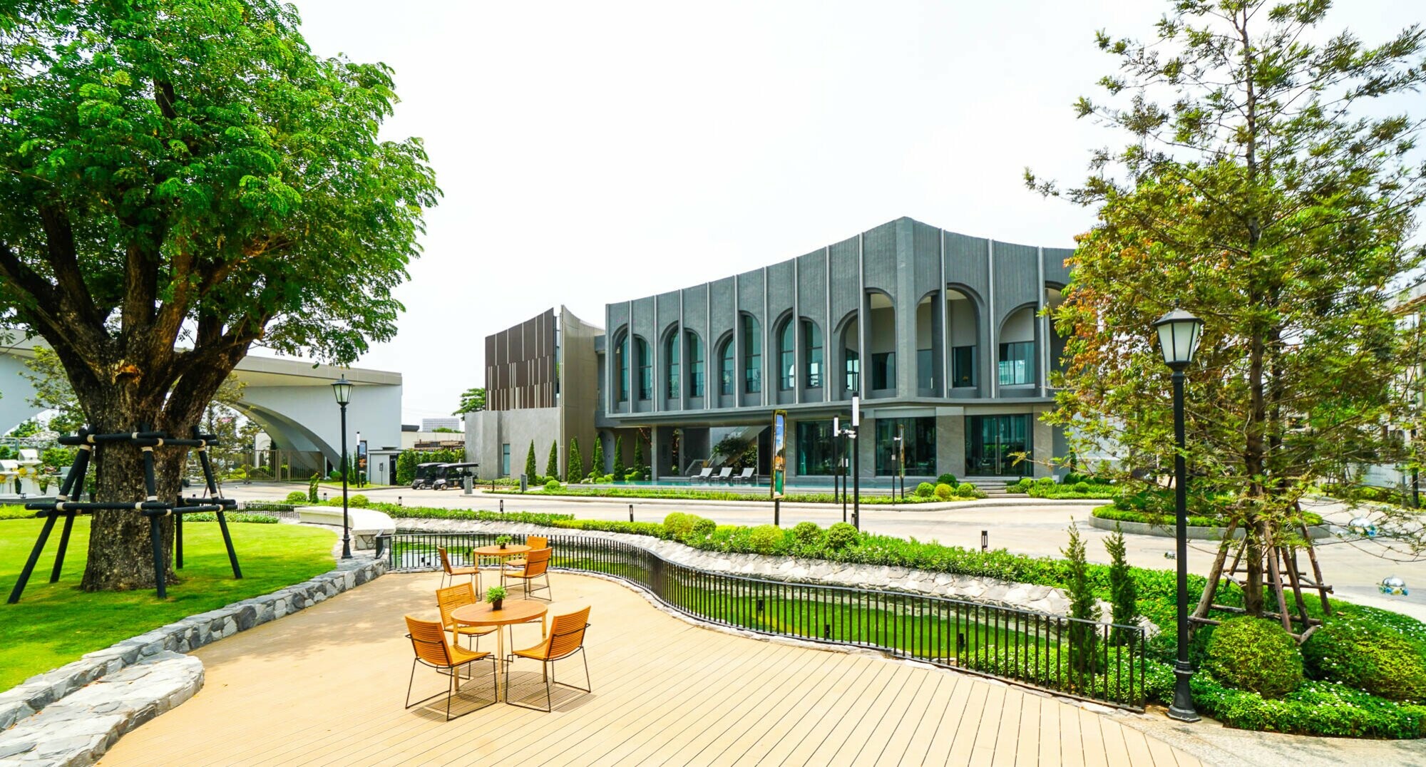 Bangkok Boulevard Signature Westgate