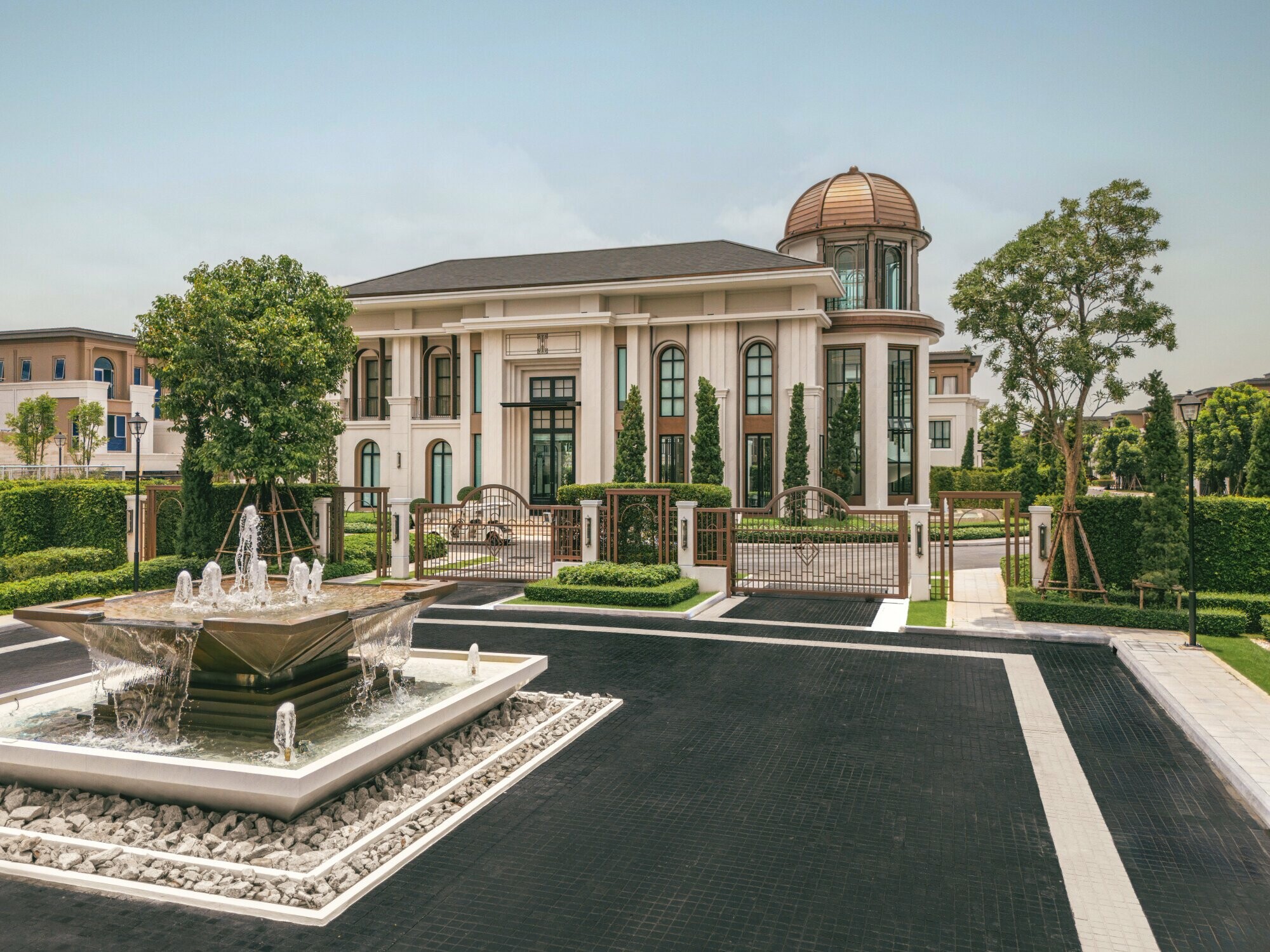 Cinq Royal Krungthep Kreetha