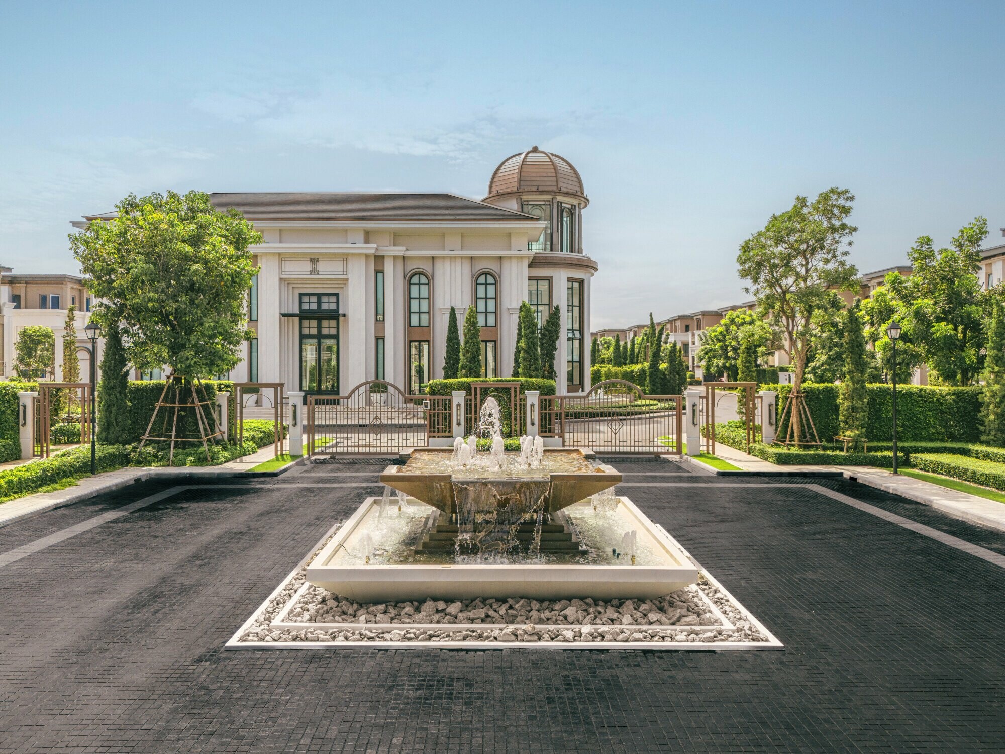 Cinq Royal Krungthep Kreetha
